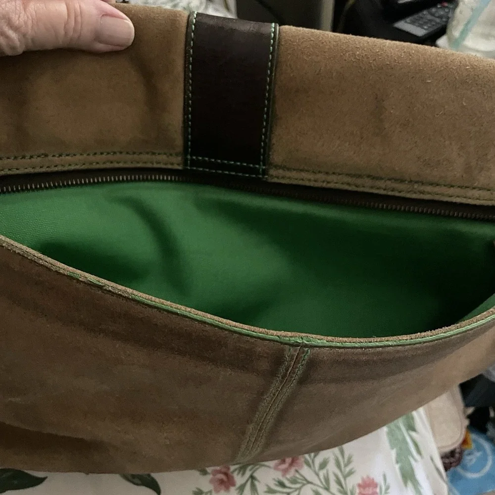 Lambertson Truex Suede Large Messenger/ Laptop Bag Heavy Clean‎